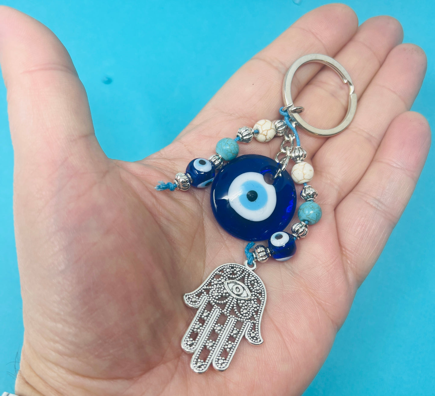 Evil Eye Hand of Hamsa Keyring – Protection & Good Luck Charm, Handcrafted Gift, Stylish Keychain
