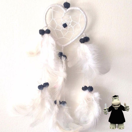SMALL WHITE HEART SHAPED DREAM CATCHER - Smart Hippo